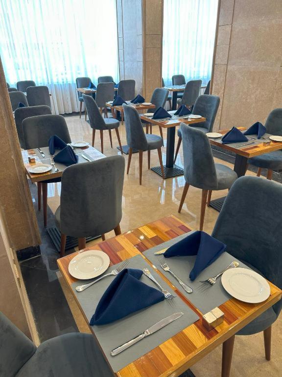 Stay Inn Pyramids Hotel Al Kawm al Akhdar Bagian luar foto